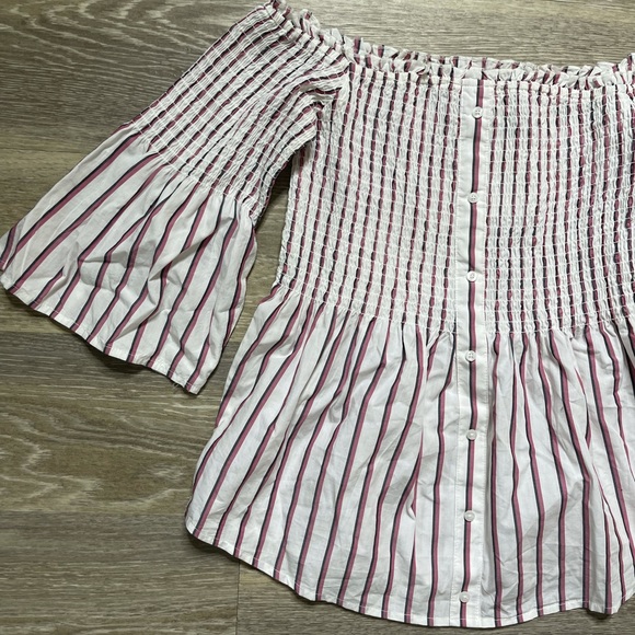 A&F off the shoulder stripped smocked peplum - Picture 2 of 7